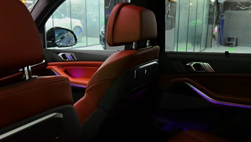 2024 BMW X5 interior