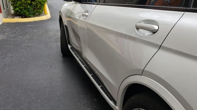 Damage on the doors of a BMW X5