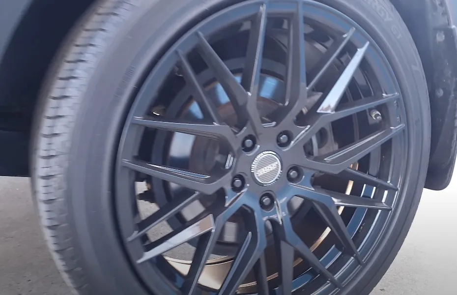 Close up photo of Kia Sportage front wheel